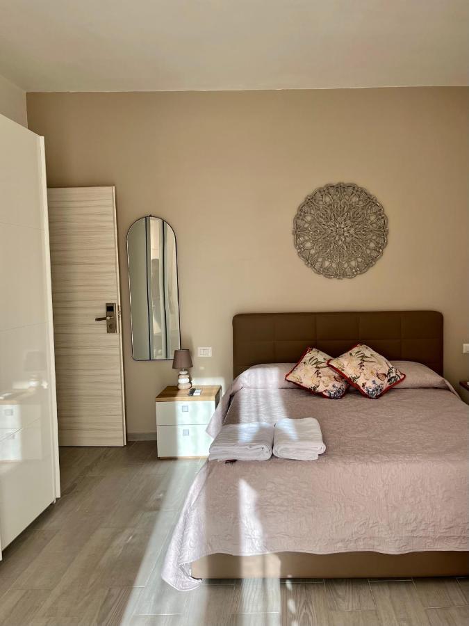 La Dependance Aparthotel Шила Екстериор снимка